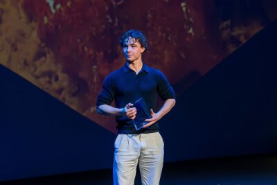 compressed-The-Best-Social-Awards-emielhornman.photo-450.jpg