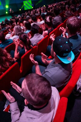 compressed-The-Best-Social-Awards-emielhornman.photo-473.jpg