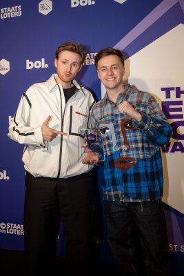 compressed-The-Best-Social-Awards-emielhornman.photo-480.jpg
