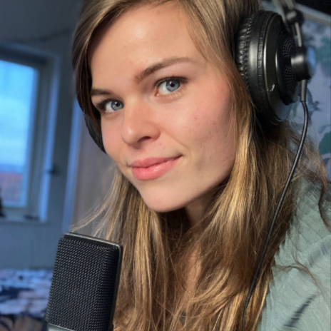 DAISY VEENSTRA